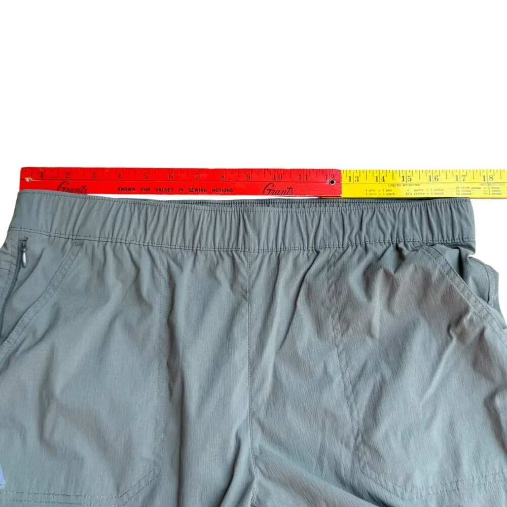 Eddie Bauer First Ascent Women’s Hiking Shorts Green Size 12 Outdoor Hiking EUC